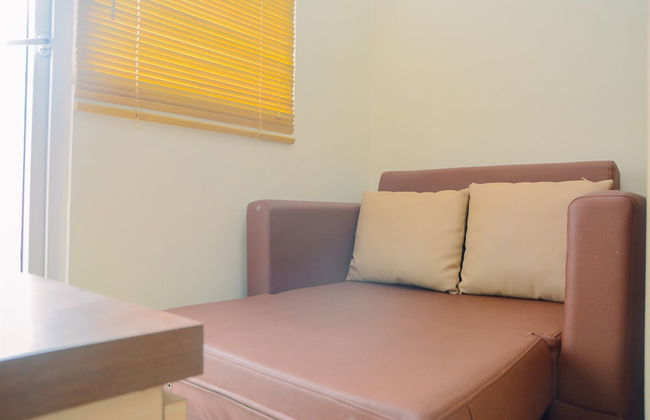 Fully Furnished and Cozy 2BR at Green Pramuka City Apartment - Foto 11