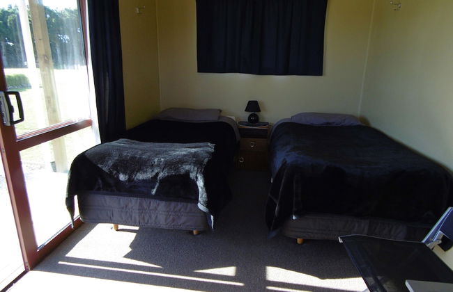 Glenavys Waitaki River Motor Camp - Caravan Park - Foto 6