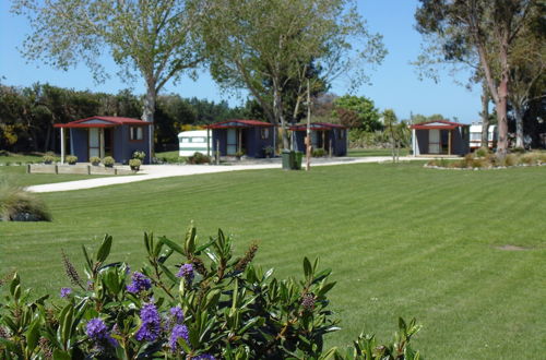 Photo 28 - Glenavys Waitaki River Motor Camp - Caravan Park