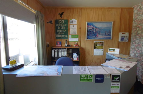 Photo 3 - Glenavys Waitaki River Motor Camp - Caravan Park