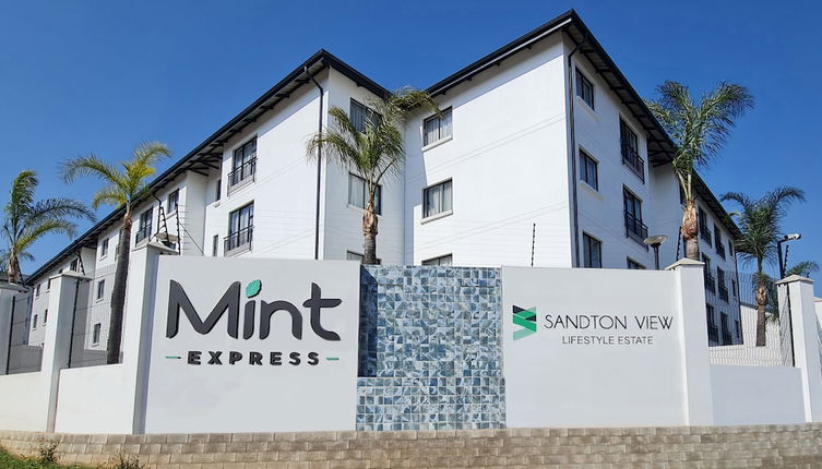 Foto 1 - MINT Express Sandton View