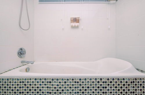 Photo 18 - Comfort 2Br + Extra Room At Sudirman Tower Condominium Apartment