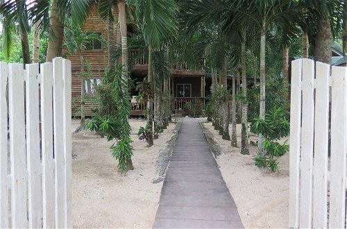 Foto 15 - La Salangane Caalan Beach Villa