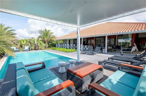 Foto 15 - Luxurious Villa in Jan Thiel With Pool