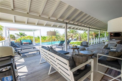 Foto 11 - Luxurious Villa in Jan Thiel With Pool