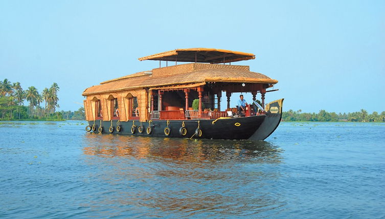 Photo 1 - Sterling House boat Lake Palace Alleppey