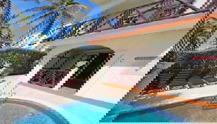 Foto 1 - Oceanfront 2-bed Apt With Pool Near Surfing - Rosalie #2 2 Bedroom Apts by Bluescape