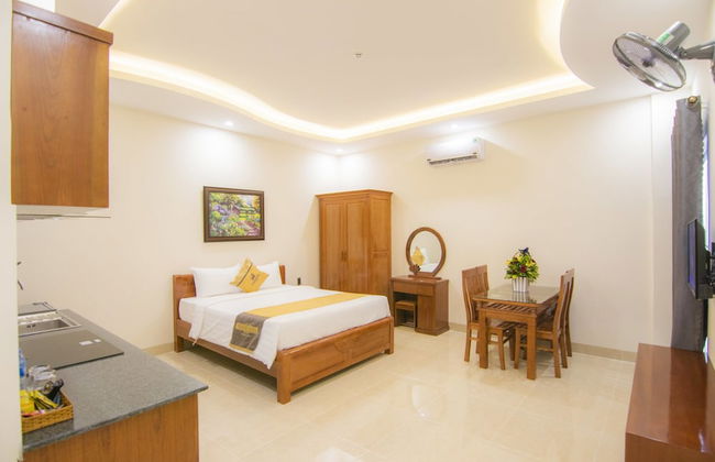 Prague Hotel Vung Tau - Photo 2