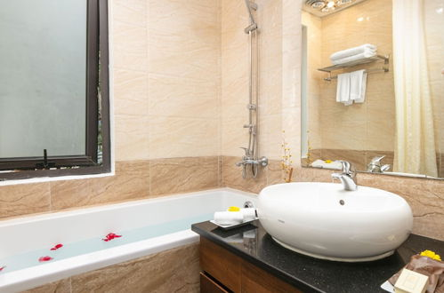 Photo 31 - Poonsa Duy Tan Hotel & Serviced Apartment