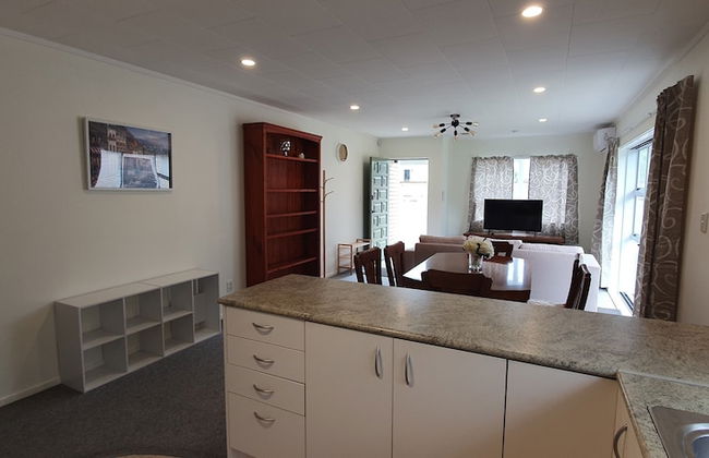 Cheerful 3BR Home - Free WiFi & Netflix - Foto 14