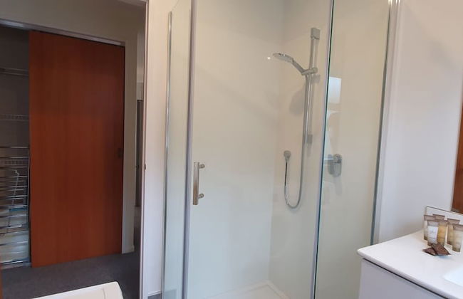 Cheerful 3BR Home - Free WiFi & Netflix - Foto 23