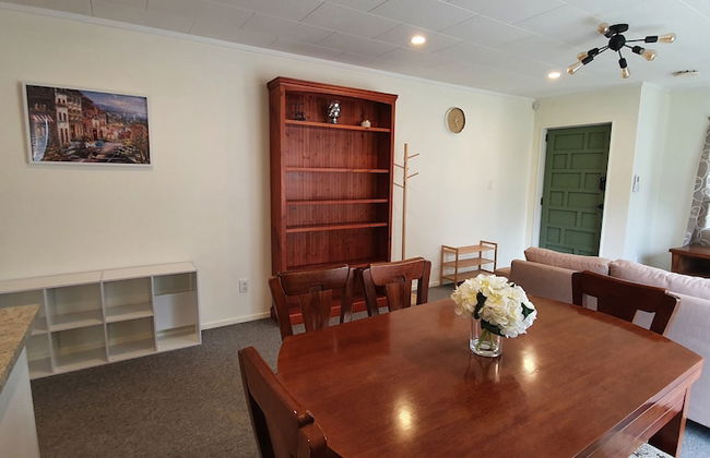 Cheerful 3BR Home - Free WiFi & Netflix - Foto 13