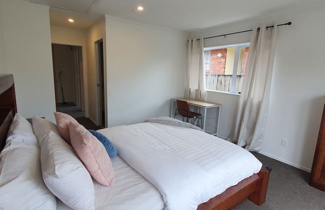 Cheerful 3BR Home - Free WiFi & Netflix - Foto 5