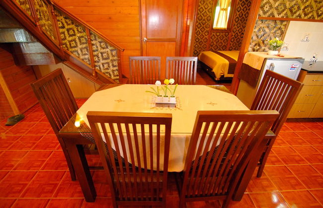 Villa ChavaMinerva Kayu - Ciater - Foto 16