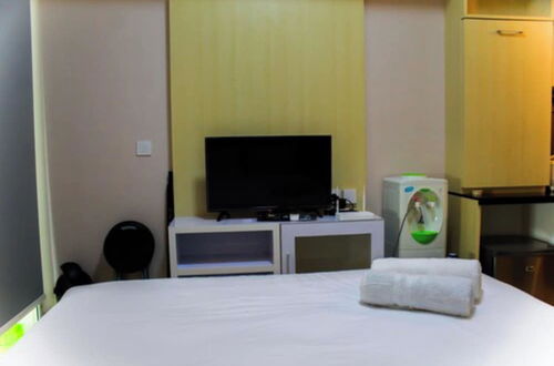 Photo 2 - Pool View Studio Room Apartment The Nest Puri