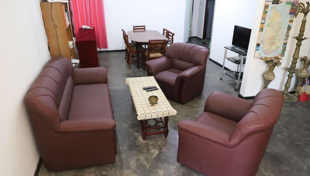 Coin salon dans le hall