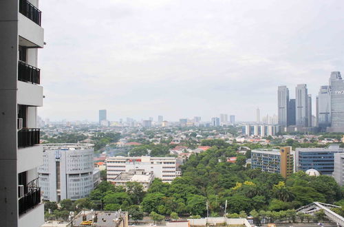 Photo 21 - Elegant And Nice Studio At Tamansari Semanggi Apartment