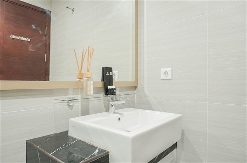 Foto 16 - Brand New and Luxury 1BR at West Vista Apartment