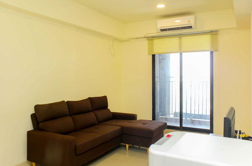 Photo 6 - Spacious 2BR with Kitchen Room at Meikarta Apartment