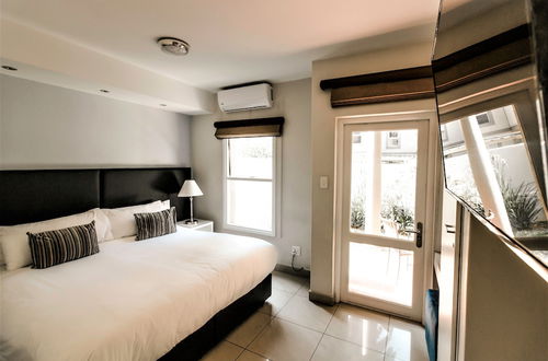 Photo 4 - Sandton Executive Suites Villa Via