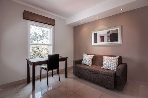 Foto 11 - Sandton Executive Suites Villa Via