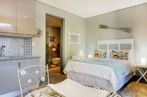 Photo 5 - Campsbay Seaview Apartment