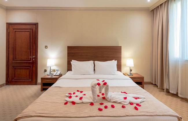 Al Diyafa Furnished Suites - Photo 11