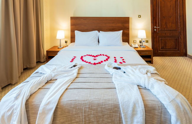 Al Diyafa Furnished Suites - Photo 16