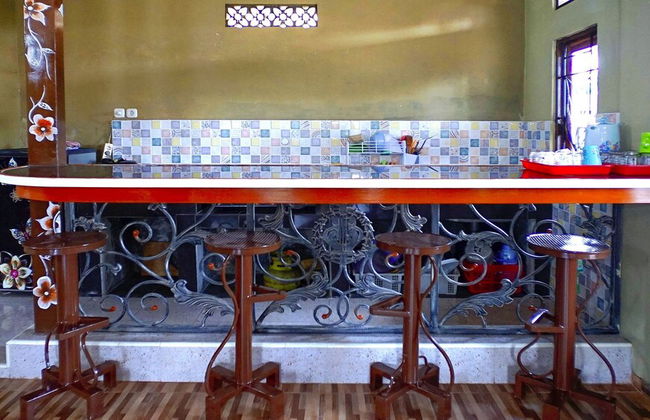 Villa Lisandsa by Ruang Nyaman - Foto 10