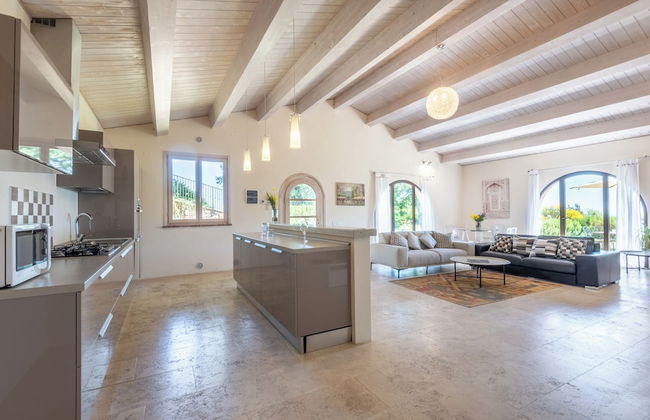 Villa Falco With Terrace and Garden - Cignella Resort Tuscany - Foto 16