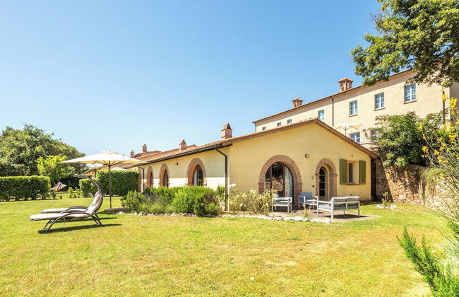 Villa Falco With Terrace and Garden - Cignella Resort Tuscany - Foto 1
