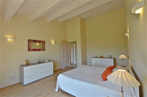 Foto 8 - Villa Falco With Terrace and Garden - Cignella Resort Tuscany