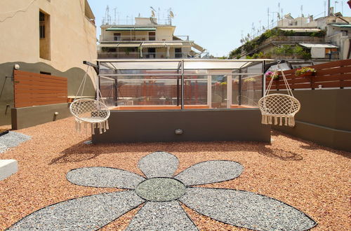 Photo 13 - Modern Apartment With Roof Terrace in Athens