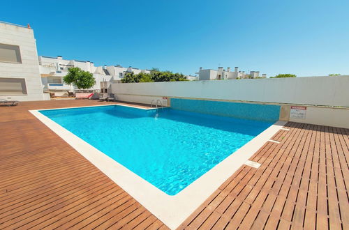 Photo 13 - Comfortable and Friendly 2bedroomapt With Pool, Terrace, Bbq, A/c in Santa Luzia