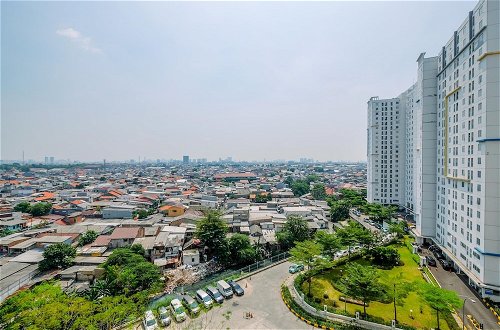 Foto 21 - Big And Cozy 1Br Bassura City Apartment Near Mall