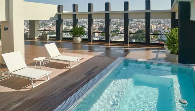 Pool auf dem Dach