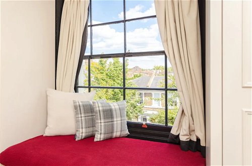 Photo 2 - Stunning 2 Bedroom House in Peaceful London Fields