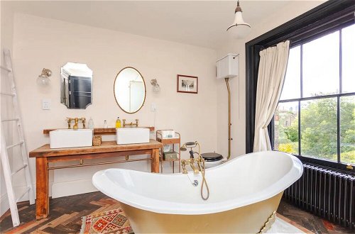 Foto 25 - Stunning 2 Bedroom House in Peaceful London Fields