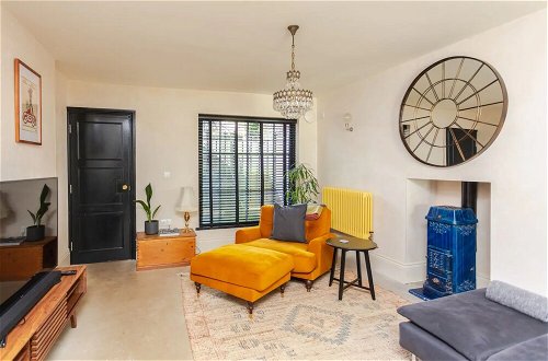 Photo 17 - Stunning 2 Bedroom House in Peaceful London Fields