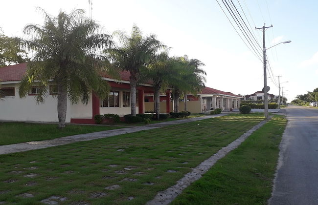 Bright Apartment at Punta Cana Wifi/ac/elect/iron/parking - Foto 16