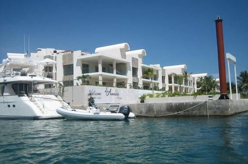 Photo 1 - La Amada Residences Luxury