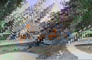 Foto 1 - Hartwood by Avantstay Cozy Big Bear Abode w/ Spacious Deck & Stone Fireplace
