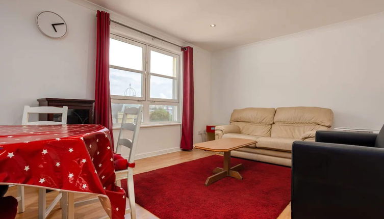 Photo 1 - Stylish 2 Bedroom Apartment Near the City Centre