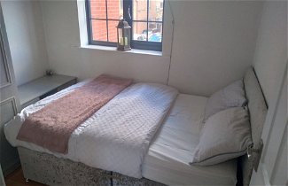 Photo 1 - Beautiful 2-bed House in Bolton With Free Parking
