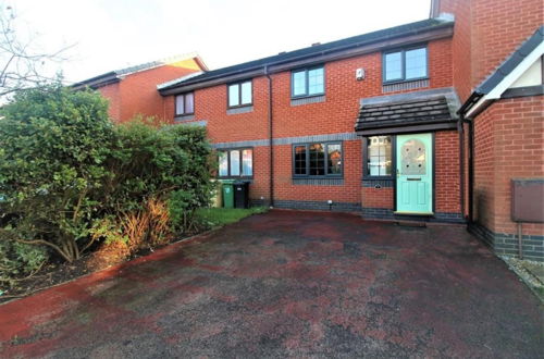 Photo 32 - Beautiful 2-bed House in Bolton With Free Parking