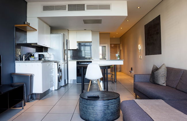 De Waterkant Studio Apartment - Fully Furnished and Equipped - Photo 4