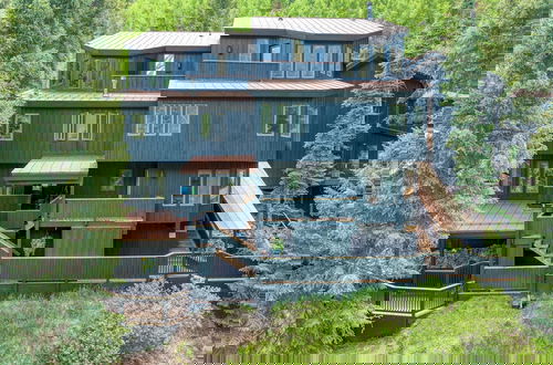 Photo 2 - Manitou Riverhouse 115 by Avantstay Spacious Condo in the Centre of Telluride