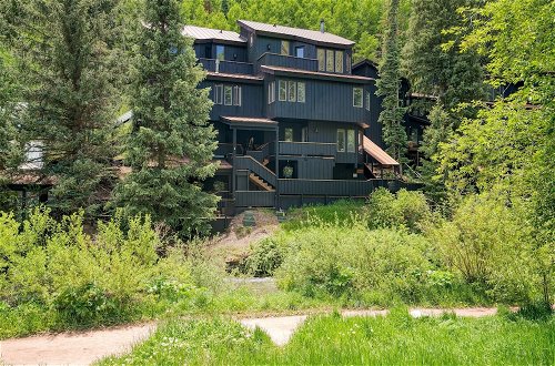 Photo 15 - Manitou Riverhouse 115 by Avantstay Spacious Condo in the Centre of Telluride