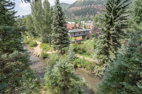Photo 12 - Manitou Riverhouse 115 by Avantstay Spacious Condo in the Centre of Telluride