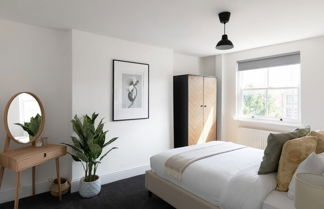 Photo 2 - The Camberwell Retreat - Alluring 2bdr Flat With Garden